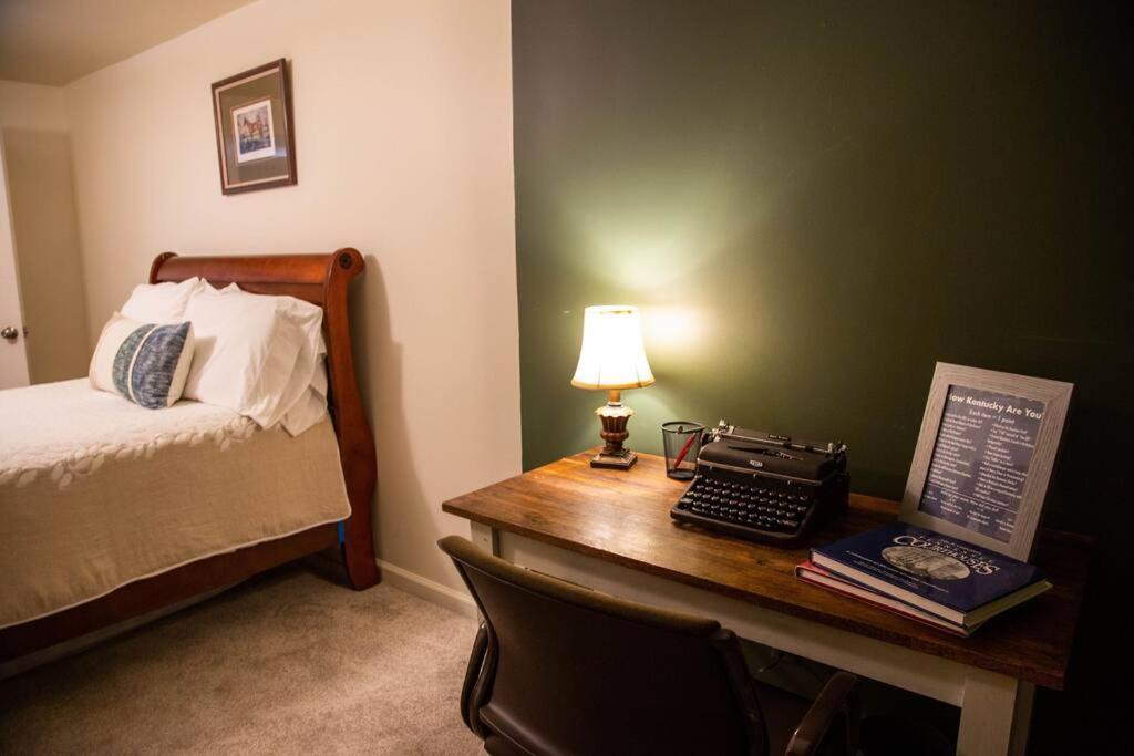 Apartment Hilltop Hideaway - 3bdr In Downtown London, Ky